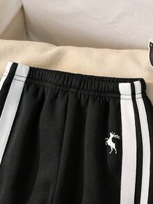 2pcs/Set Baby Boy Cute Casual Sporty Webbing Versatile Knit Christmas Red Sweatshirt & Sweatpants Long Pants Set, Christmas Unisex Baby Clothes, Baby Winter Clothes - Black - View 5