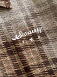 SWAVVY 男士格紋單排扣刺繡短袖襯衫 - 棕色 - 查看 4