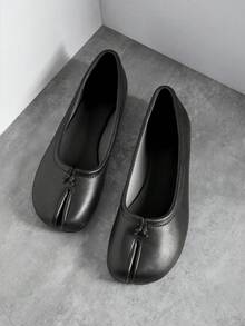 SHUZIA AvantGarde Women's Tabi Split Toe Minimal Fine Pu Black Ballet Flats – Modern, Sleek & Designer Style - Black - View 7