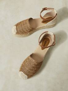 Styleloop Women's Camel Holiday Style Hollow Braided Strap Hemp Rope Platform Shoes - Camel - View 4