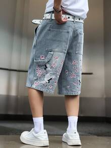 Manfinity EMRG 男士街頭風休閒刺繡藍色牛仔短褲 - 淺色水洗藍 - 查看 9