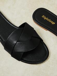 Styleloop Classic Minimalist Fashion Women's Flat Sandals, Spring/Summer Black Sandals, Beach Style, Vacation Outfit, Summer Outfit, Holiday - All Black - View 11