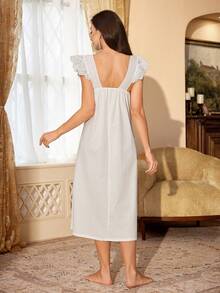 SHEIN Camisola Feminina Branca com Decote Quadrado, Babados Plissados, Laço, Drapeado Fresco, Tecido Tecido Tipo Fibra, Decoração de Babados Multicamadas Estilo Palácio, Casual para Casa e Exterior, Comprimento Médio, Manga Borboleta e Alça Larga - Branco - Visão 3