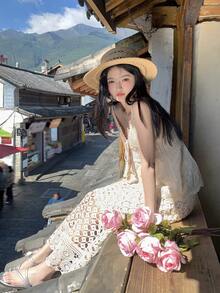 DAZY 女款度假蕾絲拼接細肩帶上衣與迷你裙兩件套，韓風短套裝，夏季女款居家休閒套裝 - 白色 - 查看 9