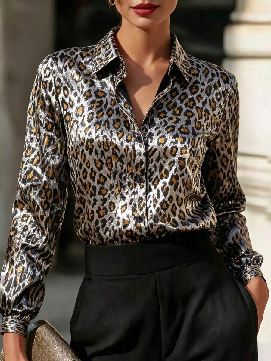 Balvessa Kemeja Wanita Kasual Serbaguna Lengan Panjang Motif Leopard Mengkilap - Perak - View 1