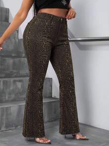 Slaydiva Plus Size Fashion Leopard Print Flare Jeans - Multicolor - View 3