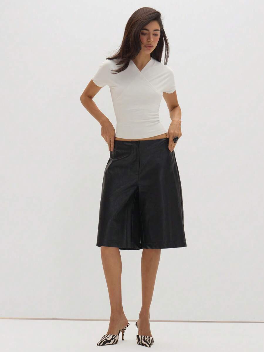 MUSEYN Celana Pendek Jorts Longgar PU Hitam - Hitam - View 1
