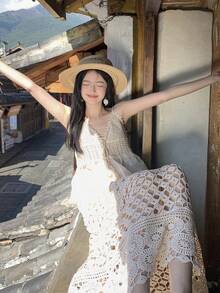DAZY 女款度假蕾絲拼接細肩帶上衣與迷你裙兩件套，韓風短套裝，夏季女款居家休閒套裝 - 白色 - 查看 7