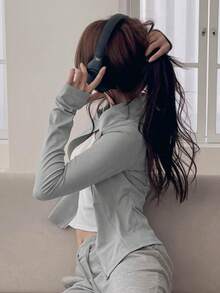 DAZY 女款純色修身開襟拉鍊長袖立領休閒運動性感春秋衛衣 - 淺藍色 - 查看 1