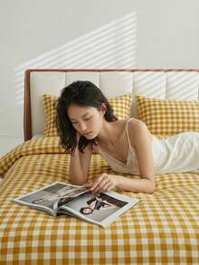 Veyra Day 2/3 Pieces100% Polyester Bedding (Duvet Cover + 1/2 Pillowcases, No Comforter Included), All-Season Modern Polyester Bedding Collection - Multicolor - View 2