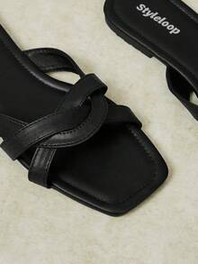 Styleloop Sandal Wanita, Gesper, Gaya Musim Panas, Sandal Datar - Hitam - View 7