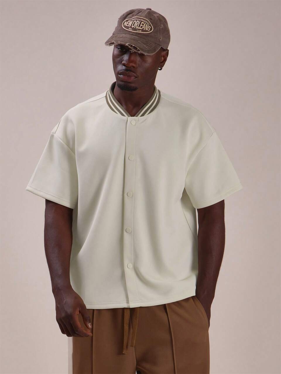 Chemise de baseball avec boutons-pression centraux, coupe boxy oversize, détail graphique au dos, essentiels printemps-été, veste Co Op uniquement