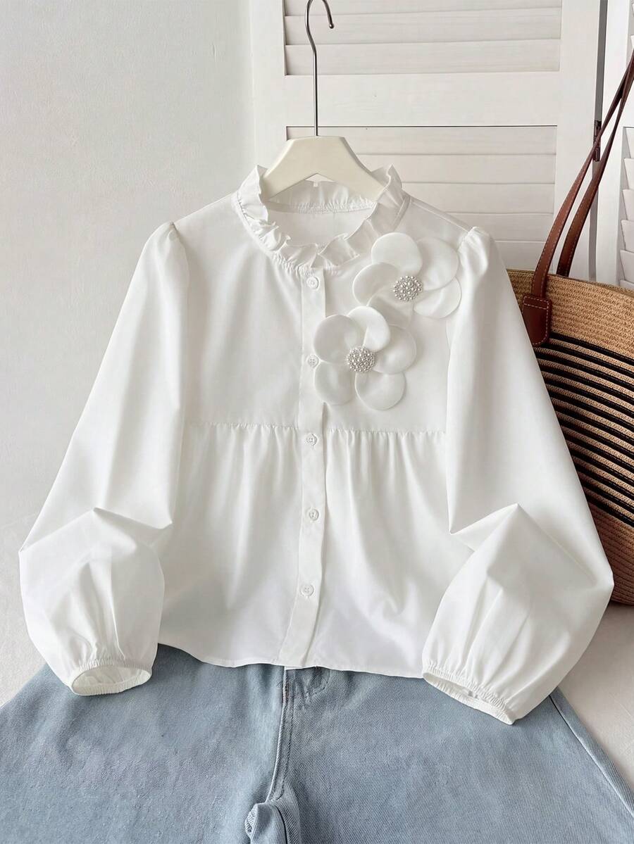 SHEIN 女童優雅校園風白色襯衫,3D花卉裝飾、荷葉邊飾、立領、寬鬆長袖,女孩白色襯衫 - 白色 - 查看 1