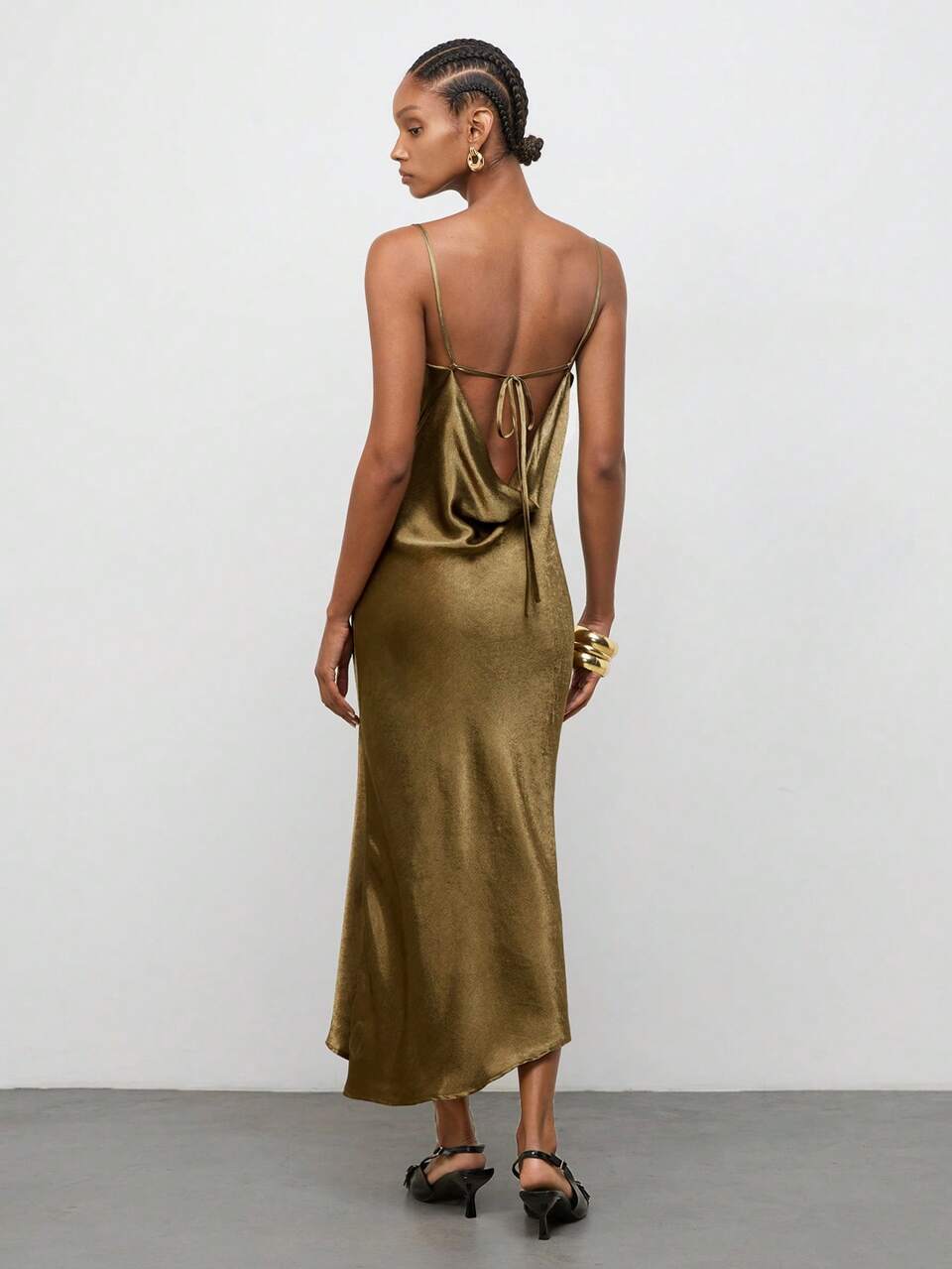 SHEIN Maija Green Satin Women's Long Dress With Open Back And Tie Strap Elegant Urban Party Fall/Winter Elegant Sexy Halloween Festival Wedding Party Graduation