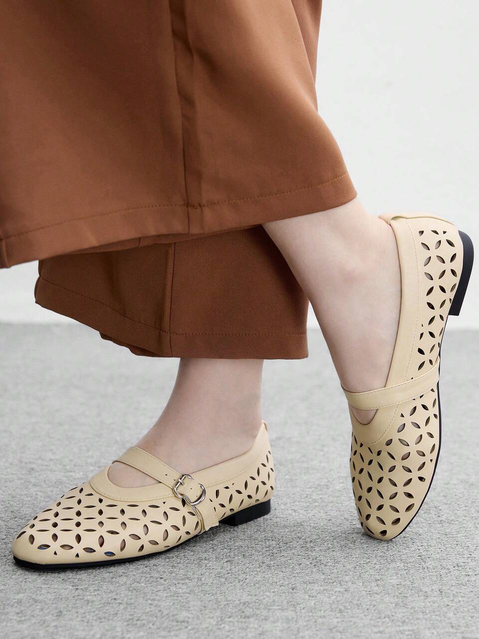 CUCCOO BIZCHIC Khaki Hollow Mary Jane Shoes Women, Summer Breathable Round Toe Flats, Buckle Strap Shoes
