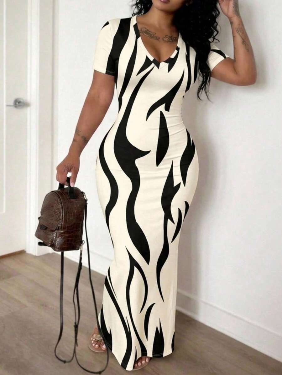 SHEIN SXY Gaun Wanita Polos Leher V Lengan Pendek Pas Badan Gaun Pesta Hoco - Hitam dan Putih - View 1