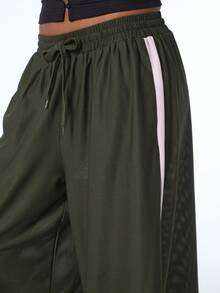 COUREZ Low Rise Longline Basketball Shorts , Y2K Shorts For Women Fall Streetwear Baggy Pants - Dark Green - View 12