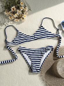 SHEIN Swim 女款 2 件式比基尼套裝，綠色紋理布料，細肩帶，無墊上衣，比基尼泳褲，女孩海灘泳裝套裝，適合夏季度假 - 藏蓝色 - 查看 1