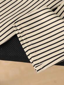SHEIN Playful Pals 2件組女嬰夏季黑色短袖T恤刺繡裝飾條紋長褲套裝休閒度假風 - 黑色 - 查看 8