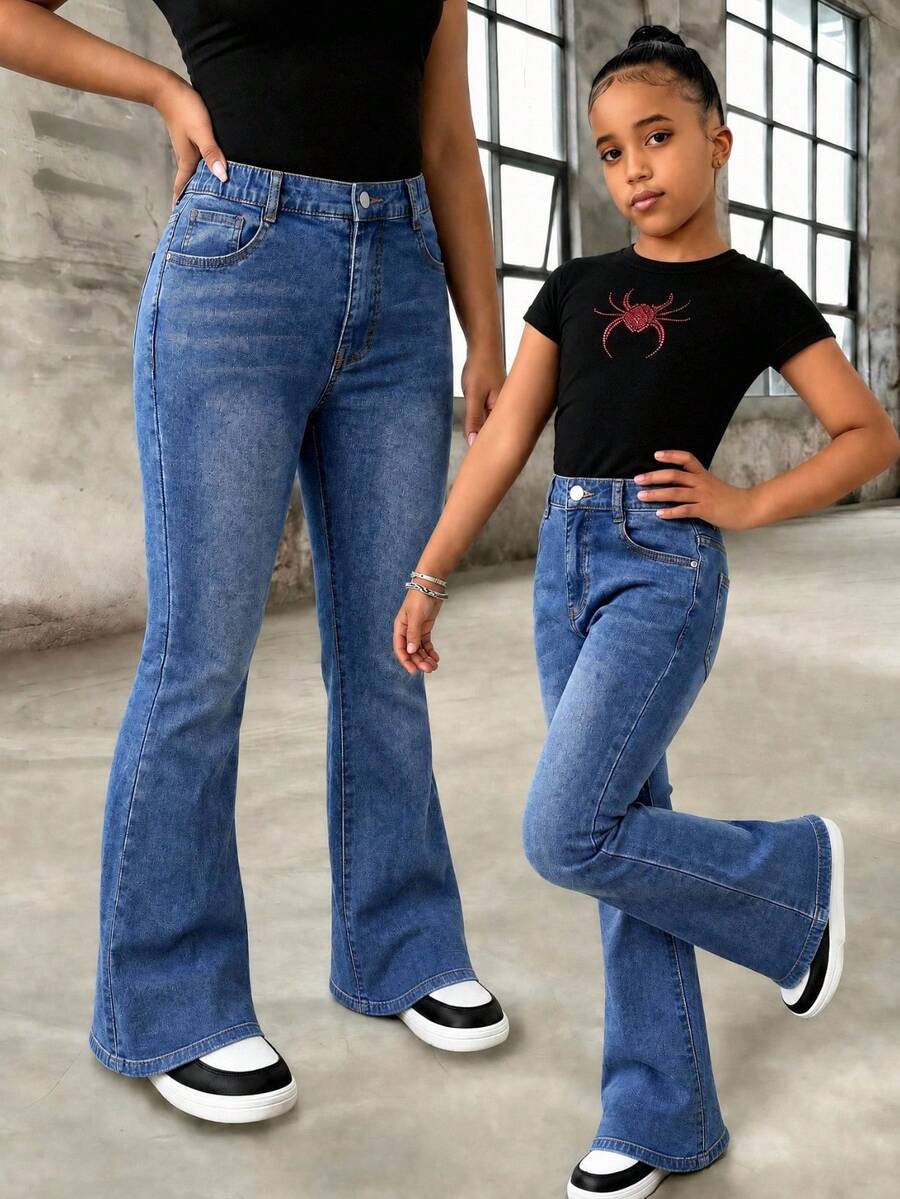 SHEIN TWEEN GIRLS 青少年女孩牛仔褲，復古水洗色，街頭時尚，水洗磨損效果，喇叭褲腿款，百搭時尚新品，彈性舒適優質棉牛仔面料，喇叭褲腿款，日常百搭搭配T恤、衛衣，適合日常出行、上學、通勤、聚會，夏季牛仔街頭風首選，夏季新品