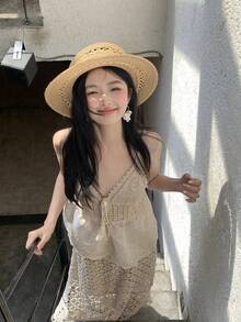 DAZY 女款度假蕾絲拼接細肩帶上衣與迷你裙兩件套，韓風短套裝，夏季女款居家休閒套裝 - 白色 - 查看 1