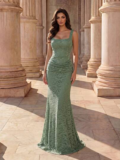Coutiva High-End Evening Gown, Elegant Formal Dress, Sophisticated Elegant Luxury Evening Dress