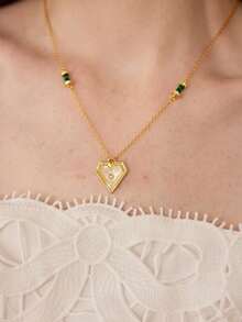 MOTF PREMIUM Colar Elegante com Pingente de Amor em Pedra Natural e Zircônia Incrustada, Banhado a Ouro 18K - Ouro amarelo - Visão 5
