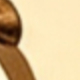 متعدد الألوان