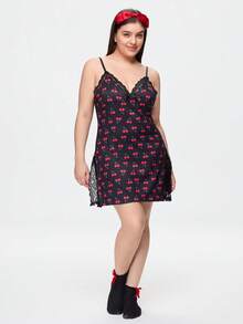 Bonmuse 1 buah Gaun Tidur Camisole Wanita Ukuran Besar Bahan Rayon Motif Ceri dengan Hiasan Renda dan Pita, Belahan Samping - Hitam - View 3