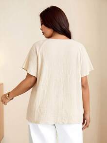 Edennvi Blusa de Crepé Texturizado con Cuello Redondo, Patchwork de Encaje y Mangas con Volantes, Talla Grande - Albaricoque - Ver 2