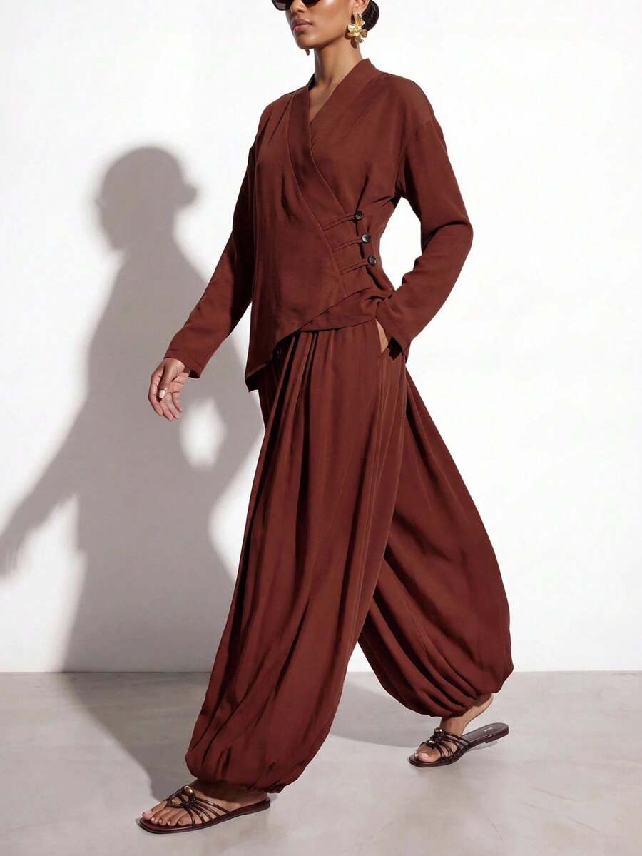 Zivah Elegant Chinese Style Long Sleeve Top With Frog Button Design + Lantern Pants 2 Pieces Set