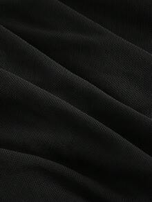 SHEIN MOD 大码不对称下摆喇叭袖T恤，朋克风，韩版，返校季，教师，办公室，学校，西式女装，复古，早午餐，基础款上衣，老钱风，街头风女装，哥特风网纱黑色性感上衣，黑色网纱上衣，透视黑色上衣 - 黑色 - 查看 5