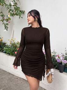 SHEIN EZwear 巧克力棕色純色聚酯纖維網眼內裡雙層側褶皺不對稱下擺大尺碼洋裝 秋季 - 巧克力棕 - 查看 5