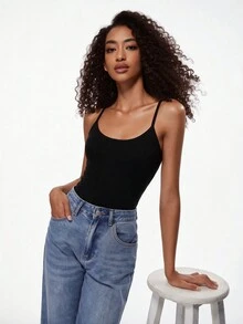 SHEIN BASICS 女款純色極簡基本款保守休閒百搭細肩帶背心，適合度假、海灘、健身房、居家休閒、日常與假日居家穿著，黑色夏季款 - 黑色 - 查看 10