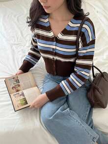 SHEIN Frenchy Cárdigan ligero de mujer casual retro con rayas marrones, cuello en V, manga larga, abotonado simple, estilo preppy, para volver a la escuela, suéter de otoño e invierno para uso diario - Multicolor - Ver 7