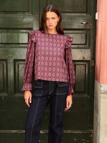 Nöista Red Retro-Print Top, Straight Cut Ruffled, Sweetness. Soft Delicate,Fall/Winter,Elegant,Going Out,Commuting, Versatile Stylish Piece, Top Choice.. - Red - View 4