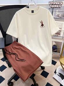 LOONEY TUNES X SHEIN Manfinity Joysei 男士卡通印花圓領短袖T恤與抽繩腰口袋短褲套裝 - 棕色 - 查看 2