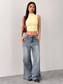 SHEIN PETITE Camiseta sin mangas con cuello alto y fruncido en color negro - Amarillo claro - Ver 6