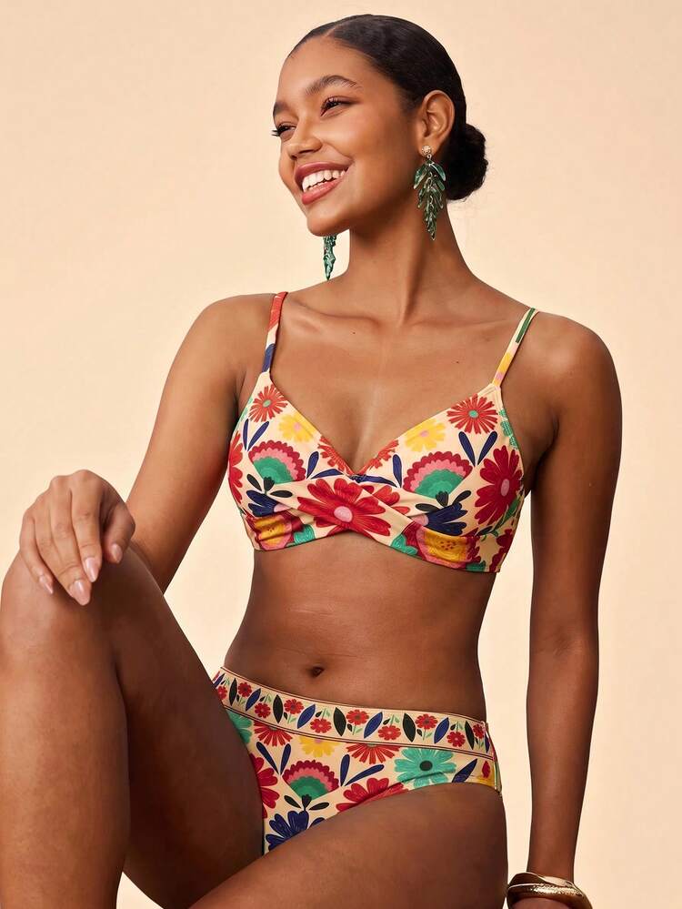 Travachic Women's Summer Beach Floral Print Criss-Cross Design Fashion Bikini Two-Piece Swimsuit Set - Multicolor - View 5