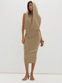 MUSEYN Gaun Sweater Midi Tanpa Punggung Berkerudung Ukuran Besar Warna Taupe - Light Grey - View 1