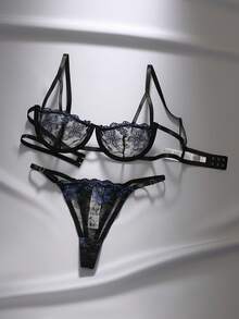 EmpressEnvy 2pcs/Set Romantic Embroidery Women's Lingerie Sexy Bra And Thong Panty Set - Black - View 3