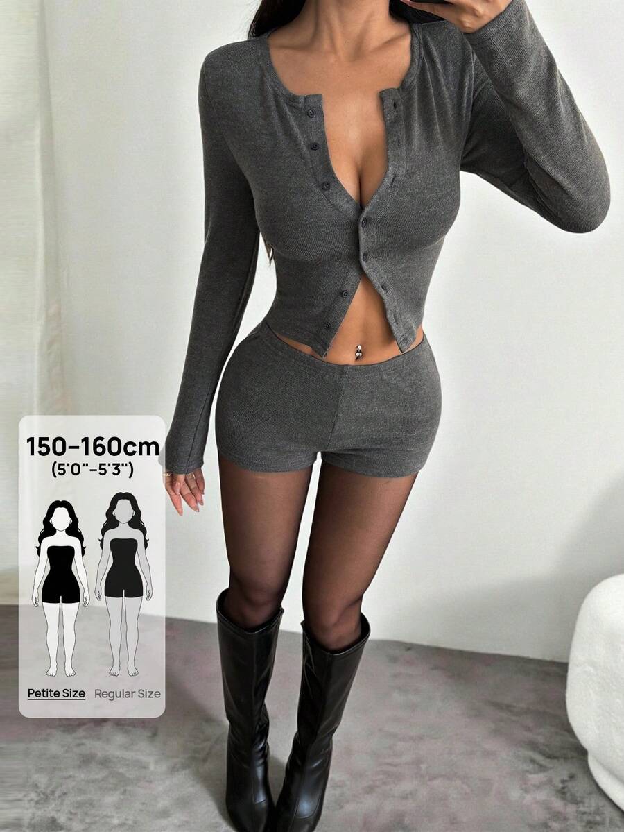 SHEIN PETITE 女款純色長袖上衣與迷你裙套裝 短款兩件式 深灰色 鏤空網紗 緊身衣 小碼居家休閒 秋季休閒性感 - 灰色 - 查看 1