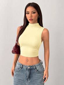 SHEIN PETITE Camiseta sin mangas con cuello alto y fruncido en color negro - Amarillo claro - Ver 4