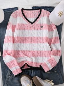 SHEIN 1件女款套頭毛衣，經典麻花編織素色時尚V領修身長袖中厚針織套頭衫，胸前黑色馬刺繡設計，舒適顯身材，適合單穿，春秋必備，休閒百搭，適用日常穿著、外出、聚會與購物 - 彩色 - 查看 4
