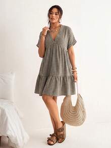 Freevana Plus Size Plaid Batwing Sleeve Ruffle Hem Loose Dress, Beach Vacation Bohemian Style - Black - View 4