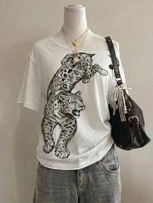 SHEIN EZwear 休閒極簡印花圖案不對稱肩落肩短袖寬鬆女款T恤 - 白色 - 查看 2