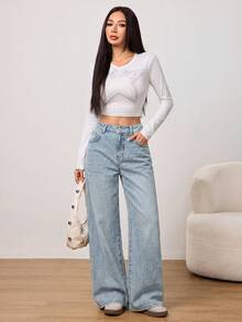 SHEIN PETITE 夏季女款休閒涼爽度假水洗復古寬腿水藍色水洗牛仔褲，適合度假旅行、秋季穿搭與早午餐，淺藍色 - 淺色水洗藍 - 查看 4
