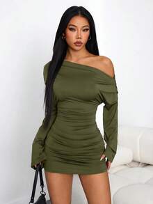 SHEIN PETITE 女款時尚性感純色不對稱領口迷你洋裝 - 軍綠色 - 查看 4