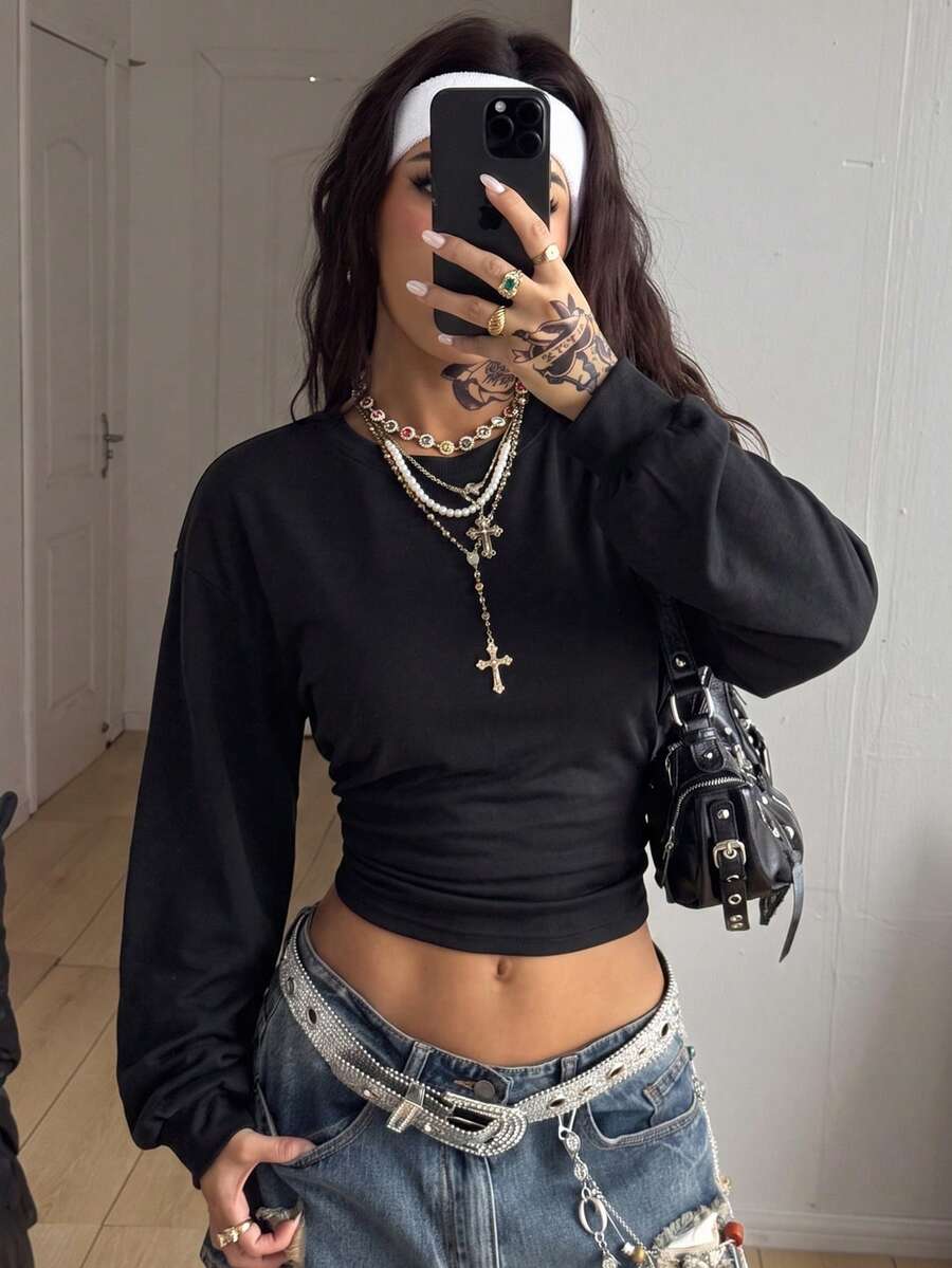 Coolane Women's Solid Color Round Neck Drop Shoulder Long Sleeve Cropped Sweatshirt - Black - View 1