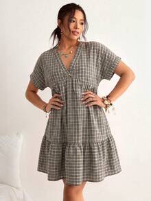 Freevana Plus Size Plaid Batwing Sleeve Ruffle Hem Loose Dress, Beach Vacation Bohemian Style - Black - View 3